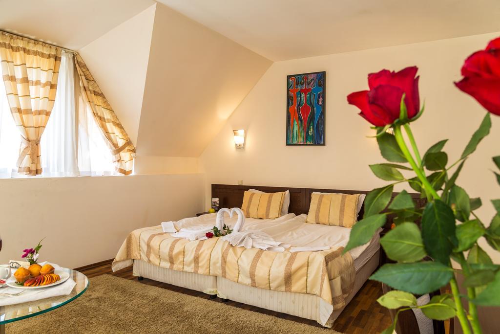 Family Hotel Teteven Kültér fotó