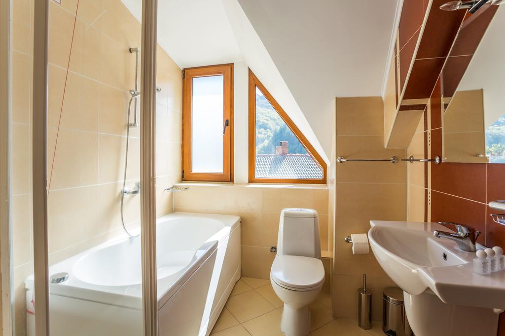 Family Hotel Teteven Kültér fotó