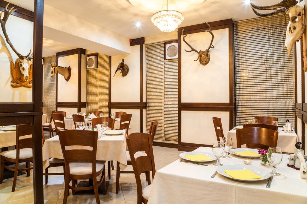 Family Hotel Teteven Kültér fotó