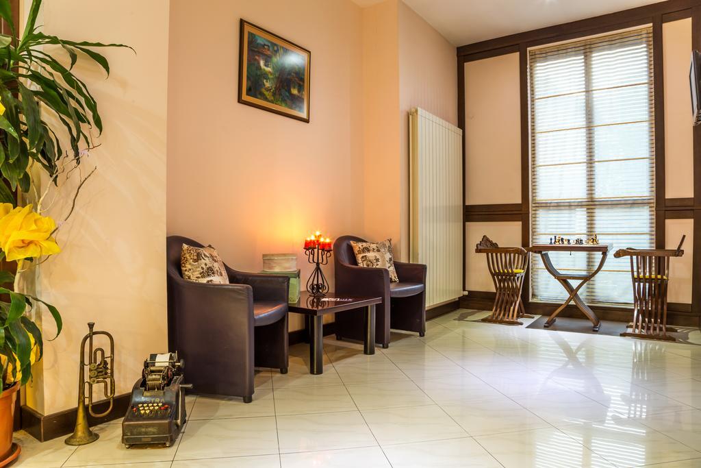 Family Hotel Teteven Kültér fotó